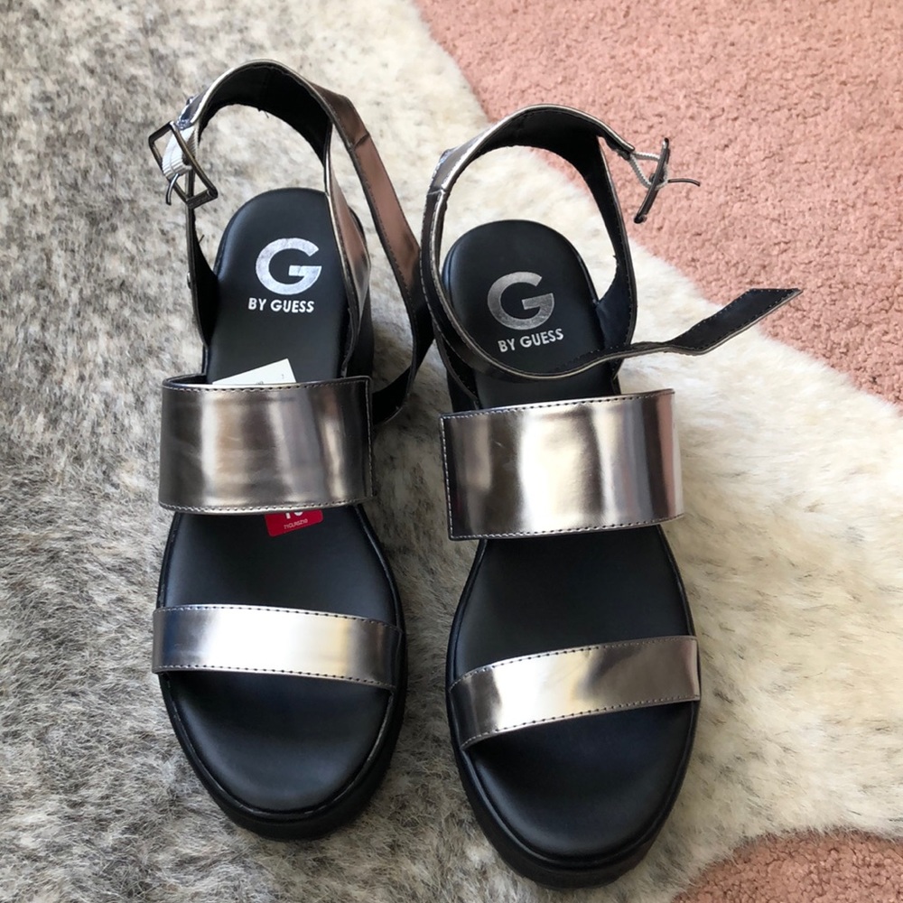 Guess sandals